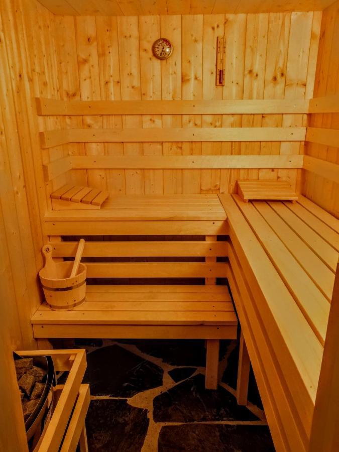 Chez Lucienne, Jacuzzi Et Sauna Samoëns Esterno foto