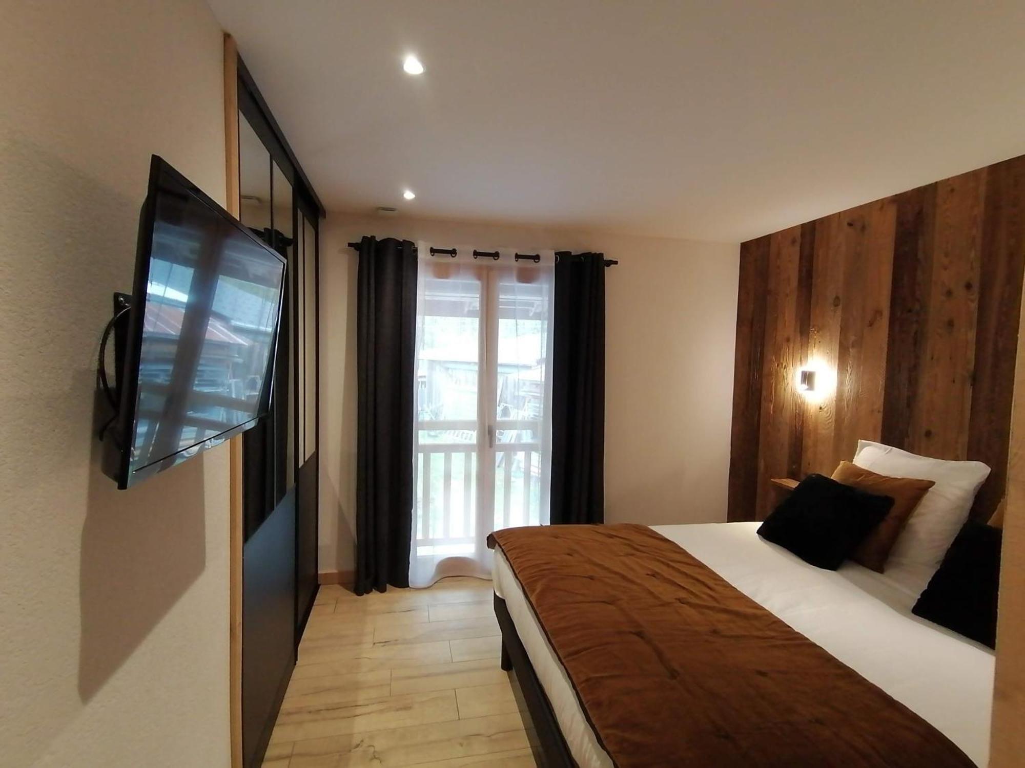 Chez Lucienne, Jacuzzi Et Sauna Samoëns Esterno foto